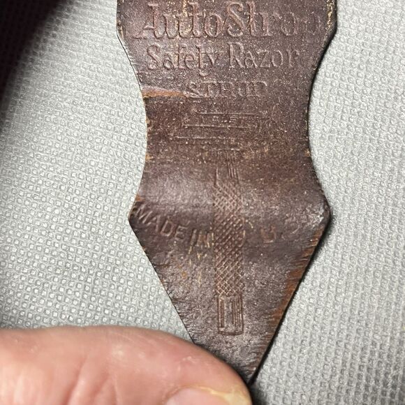 1938 Original Barber Shop Leather Razor Sharpening Strap-Autostrop Safety Razor - Picture 6 of 13